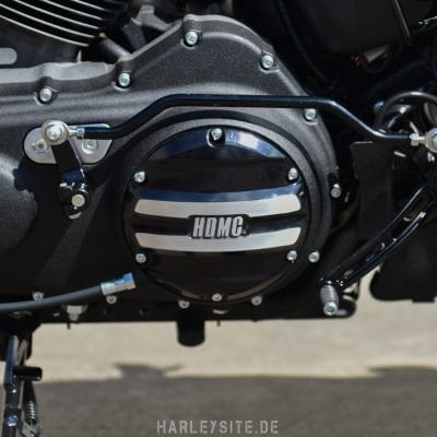 HARLEY-DAVIDSON DARK CUSTOM ROADSTER