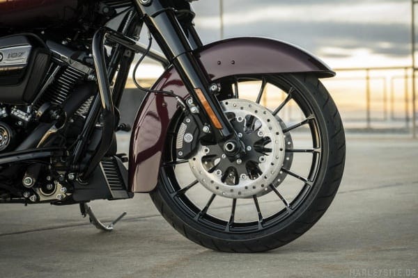 HARLEY-DAVIDSON PRESENTS THE TOURING BIKES FOR 2018