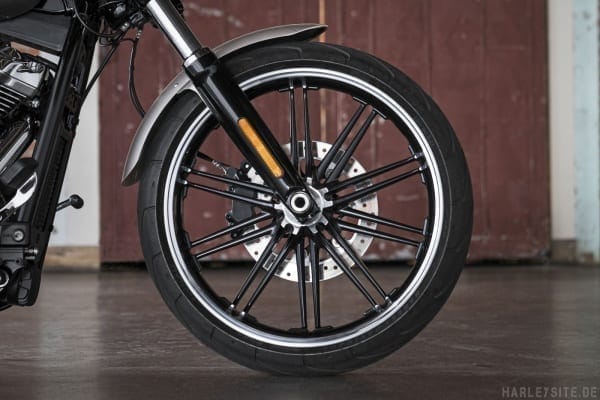 HARLEY-DAVIDSON ENTHÜLLT DIE NEUEN SOFTAIL MODELLE FÜR 2018