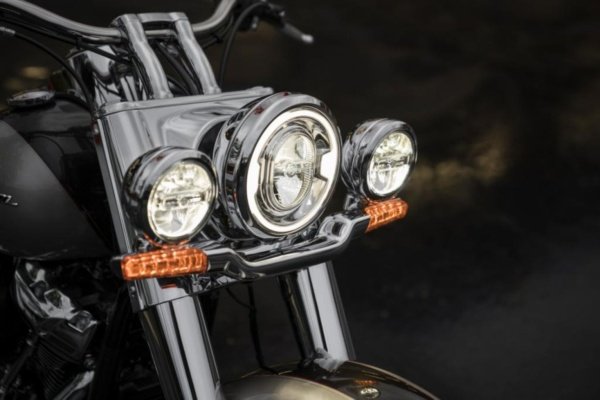 Daymaker Harley-Davidson Softail Deluxe