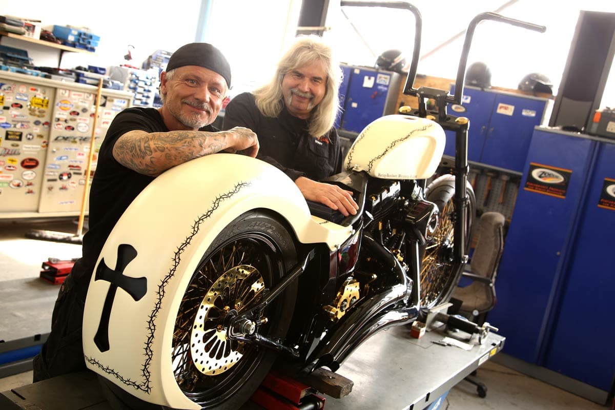 Harley-Davidson Würzburg Village baut ein Custombike für den Papst