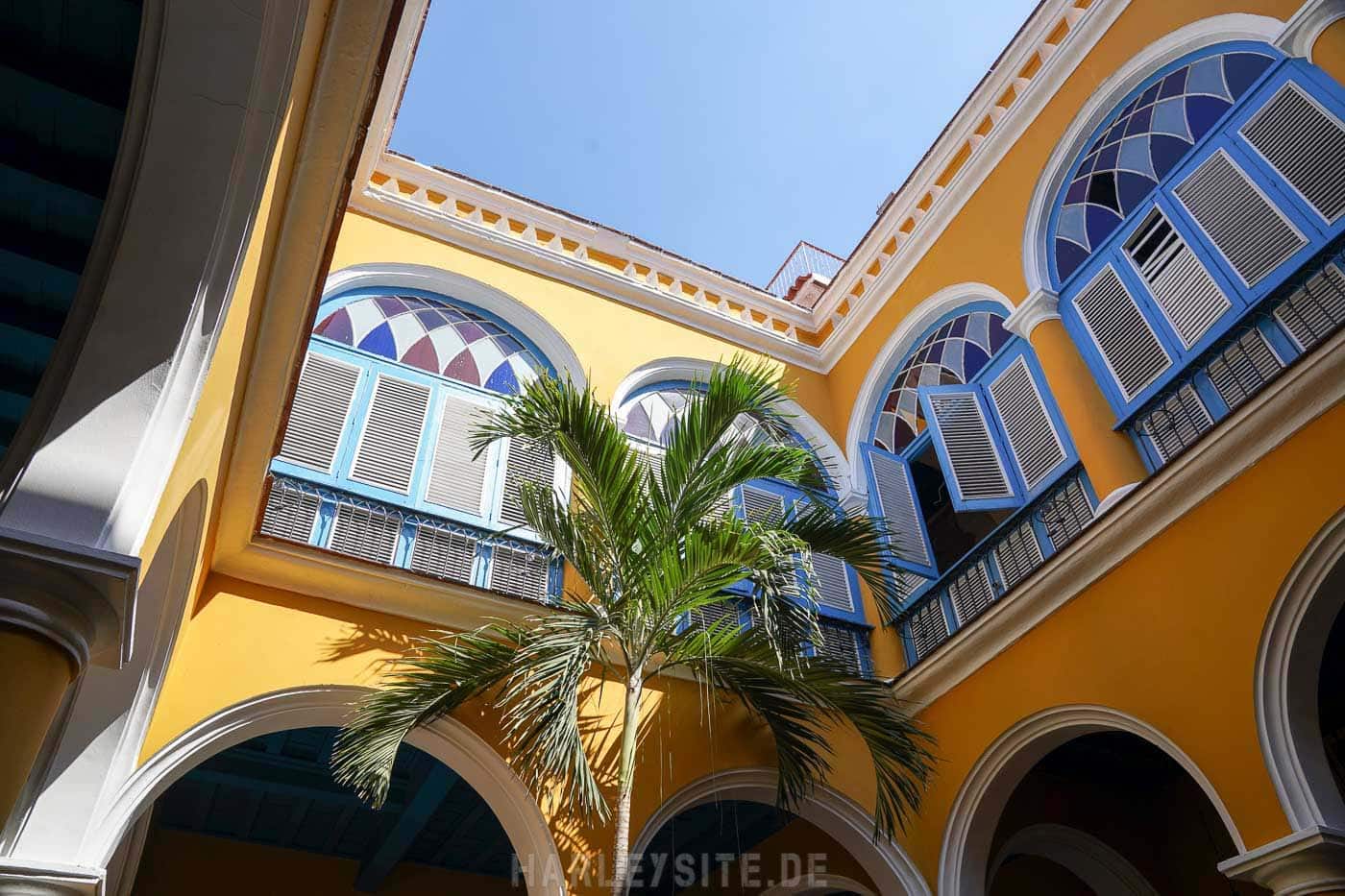 Ein Innenhof in Havanna
