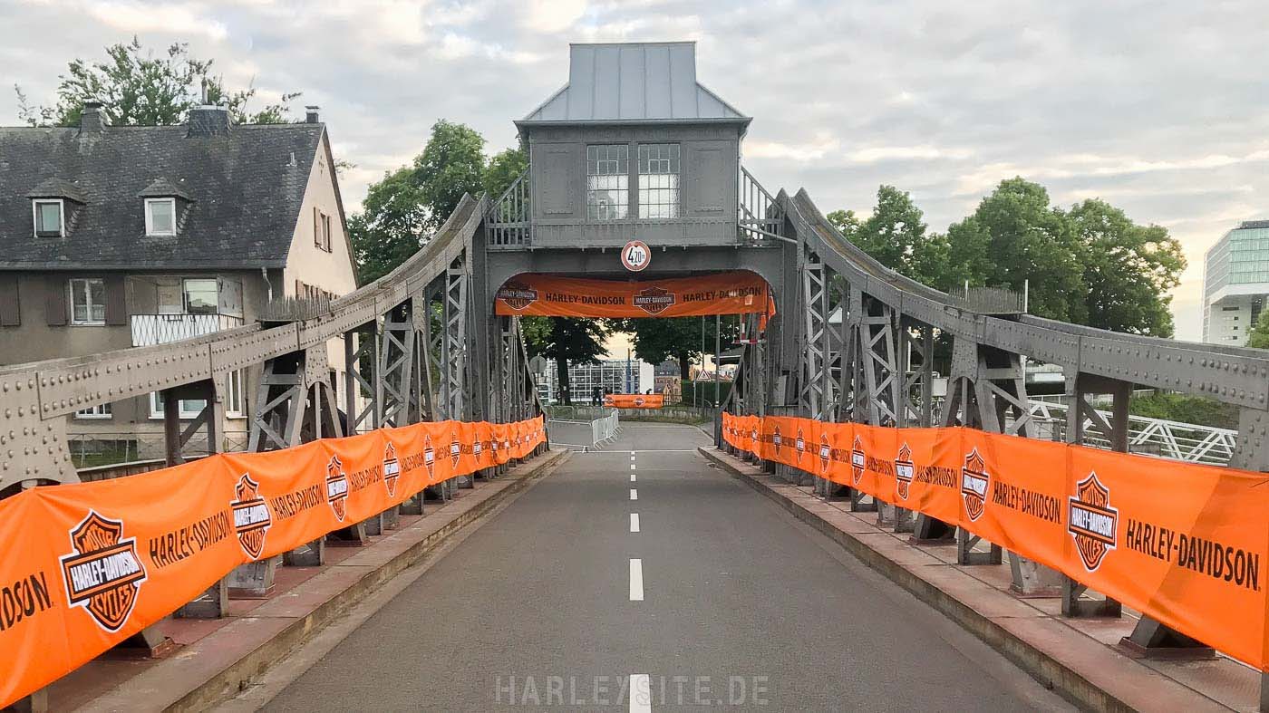 #4 Von Saint Tropez zum Harley Dome Cologne Harley Dome Cologne