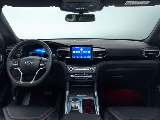 Cockpit 2019 Ford Explorer Hybrid