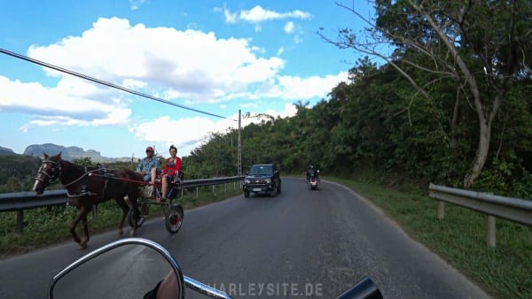 Auf Kubas Straßen gehören Kutschen zum Alltag.