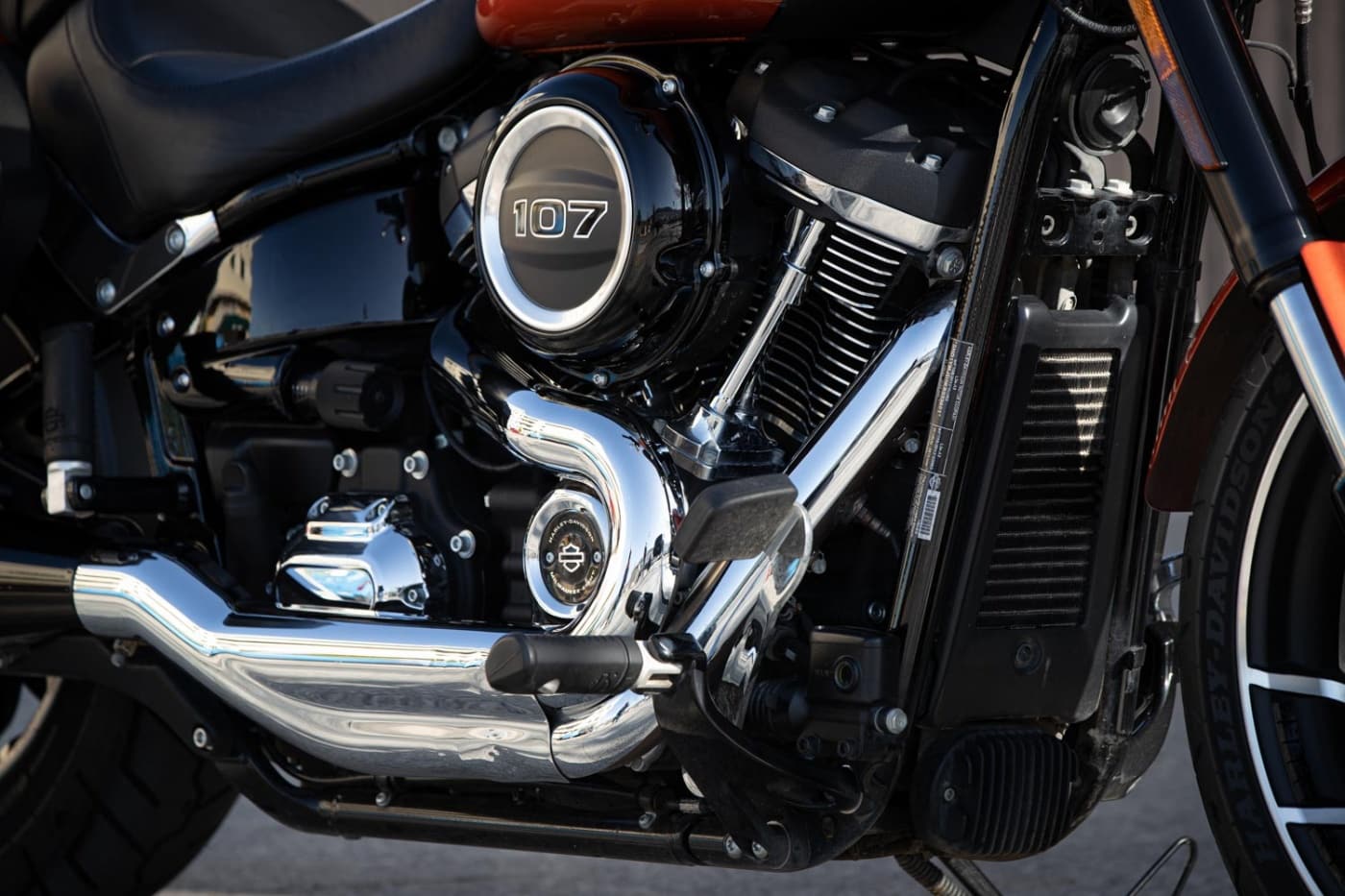 2020 Sport Glide 107 Milwaukee-Eight Motor und 2in1 Auspuffanlage