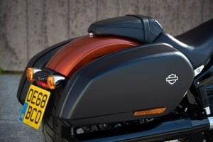 Koffer an der harley-Davidson Sport Glide 2020