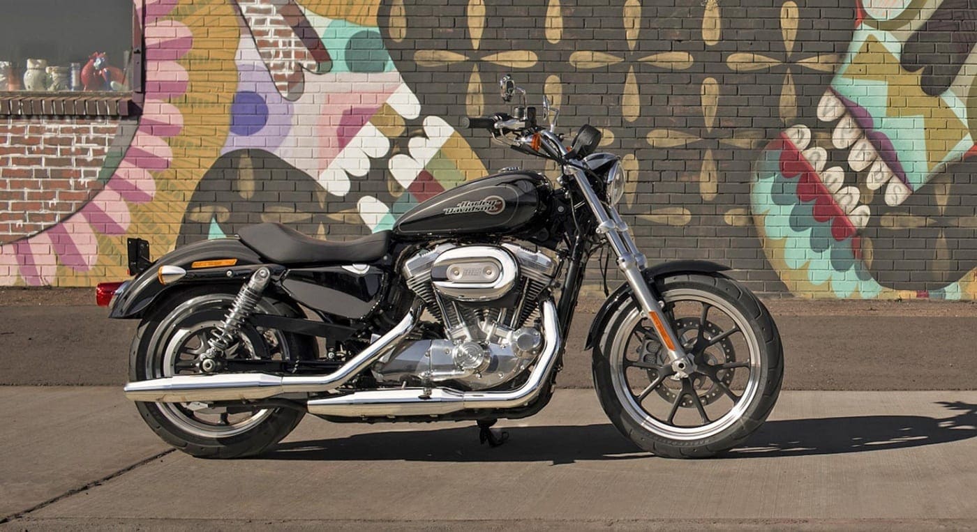 Motorrad-Führerschein geplant? Harley-Davidson bietet Extra-Rabatt Sportster Superlow 2020