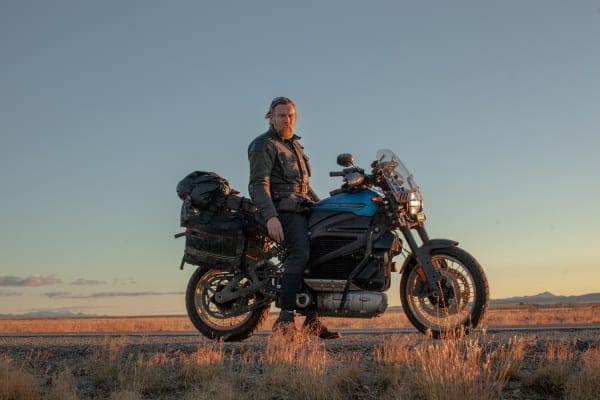 „LONG WAY UP“ EWAN MCGREGOR AND CHARLEY BOORMAN CONQUER THE USA ON THE LIVEWIRE