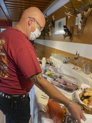 Frühstück in der Unterkunft