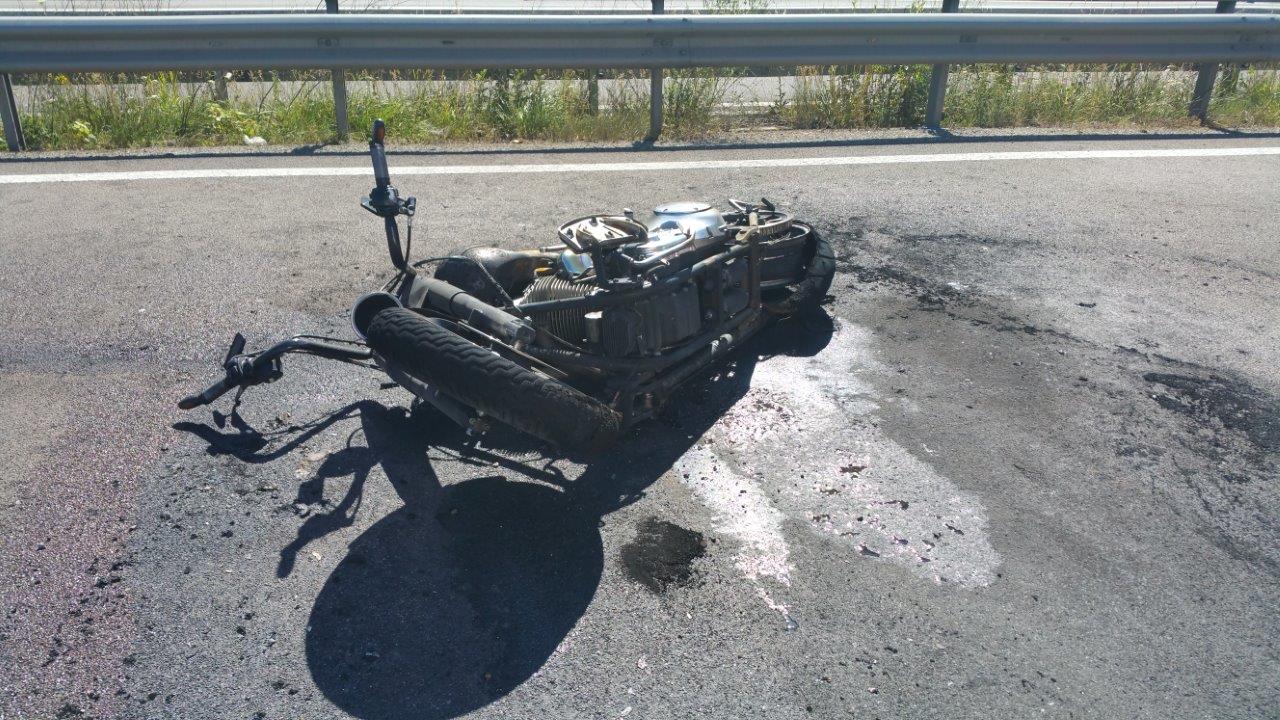 Ausgebranntes Motorrad