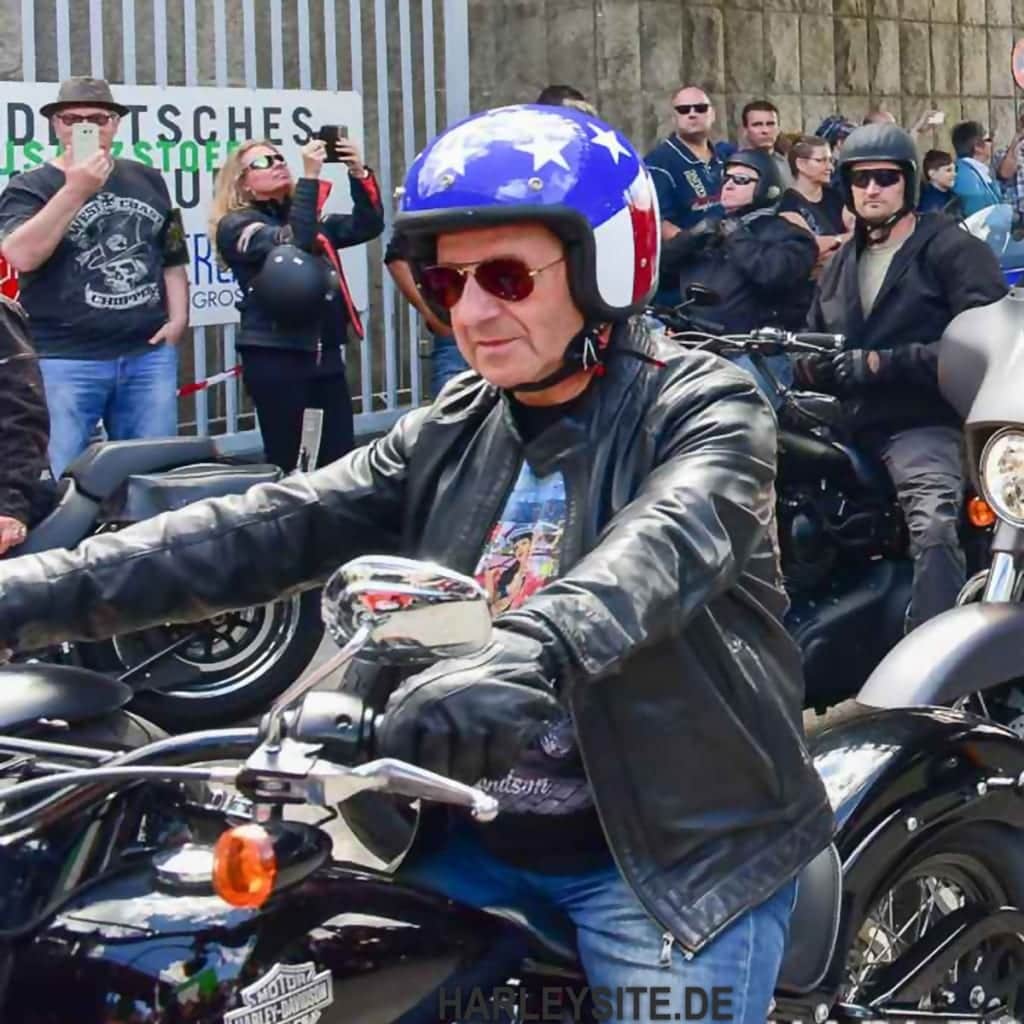 Jan Hofer on the road on a Harley-Davidson - Hamburg Harley Days 2016