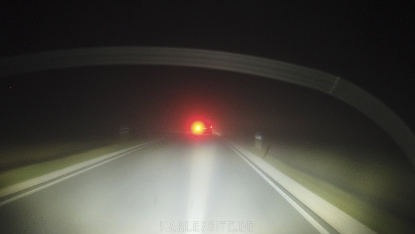 Auf der Ultra Limited bei Nebel unterwegs