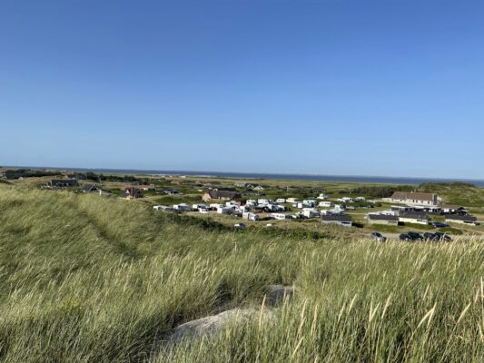 Das DANCAMPS Holmsland vom Deich aus gesehen