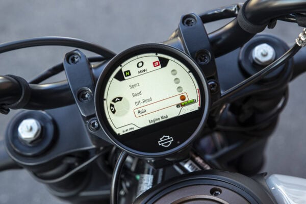 Sportster S Custom Scheibe Cockpit