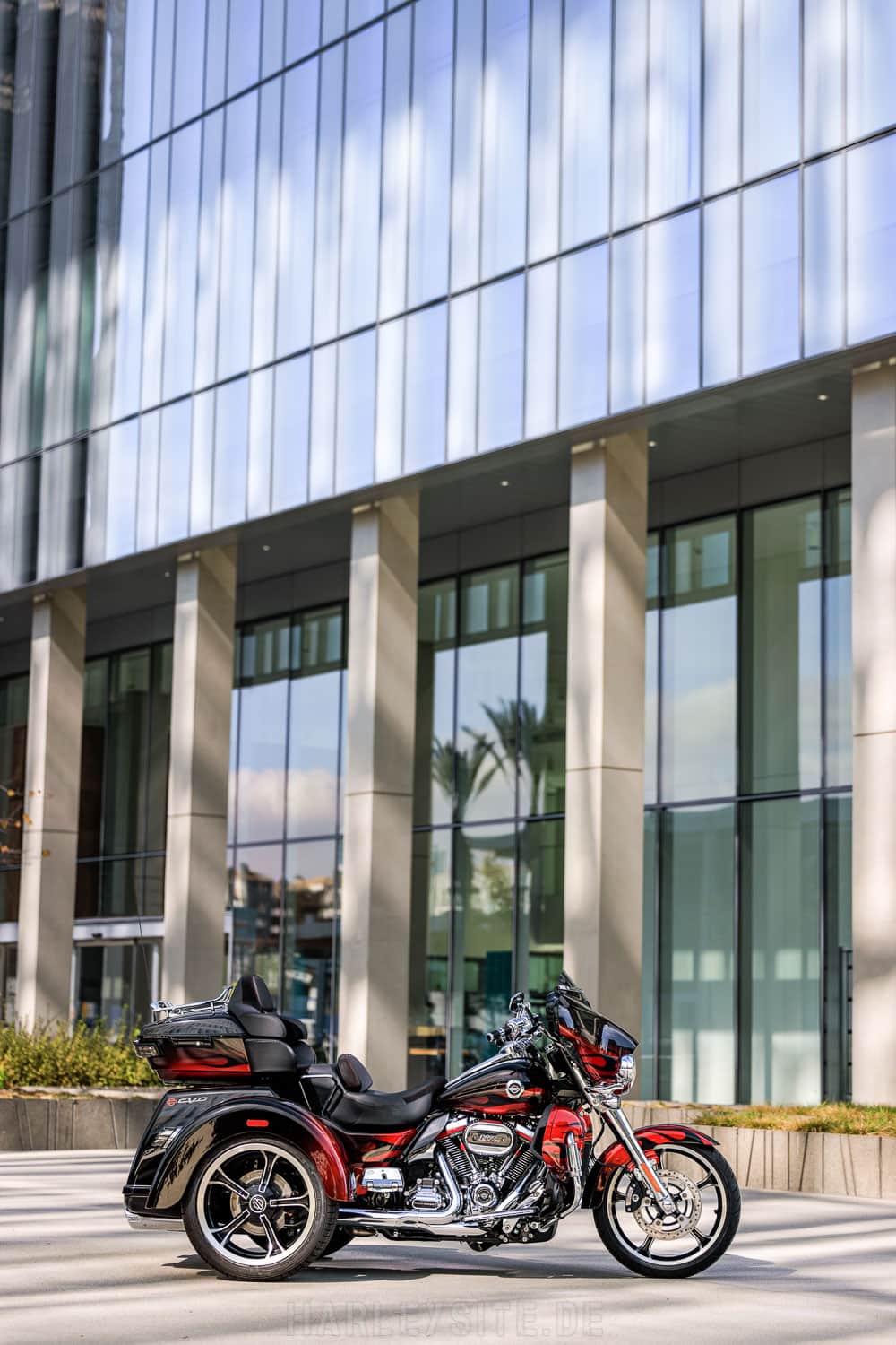 HARLEY-DAVIDSON CVO MOTORRÄDER 2022 CVO TRIGLIDE 2022 Harley-Davidson