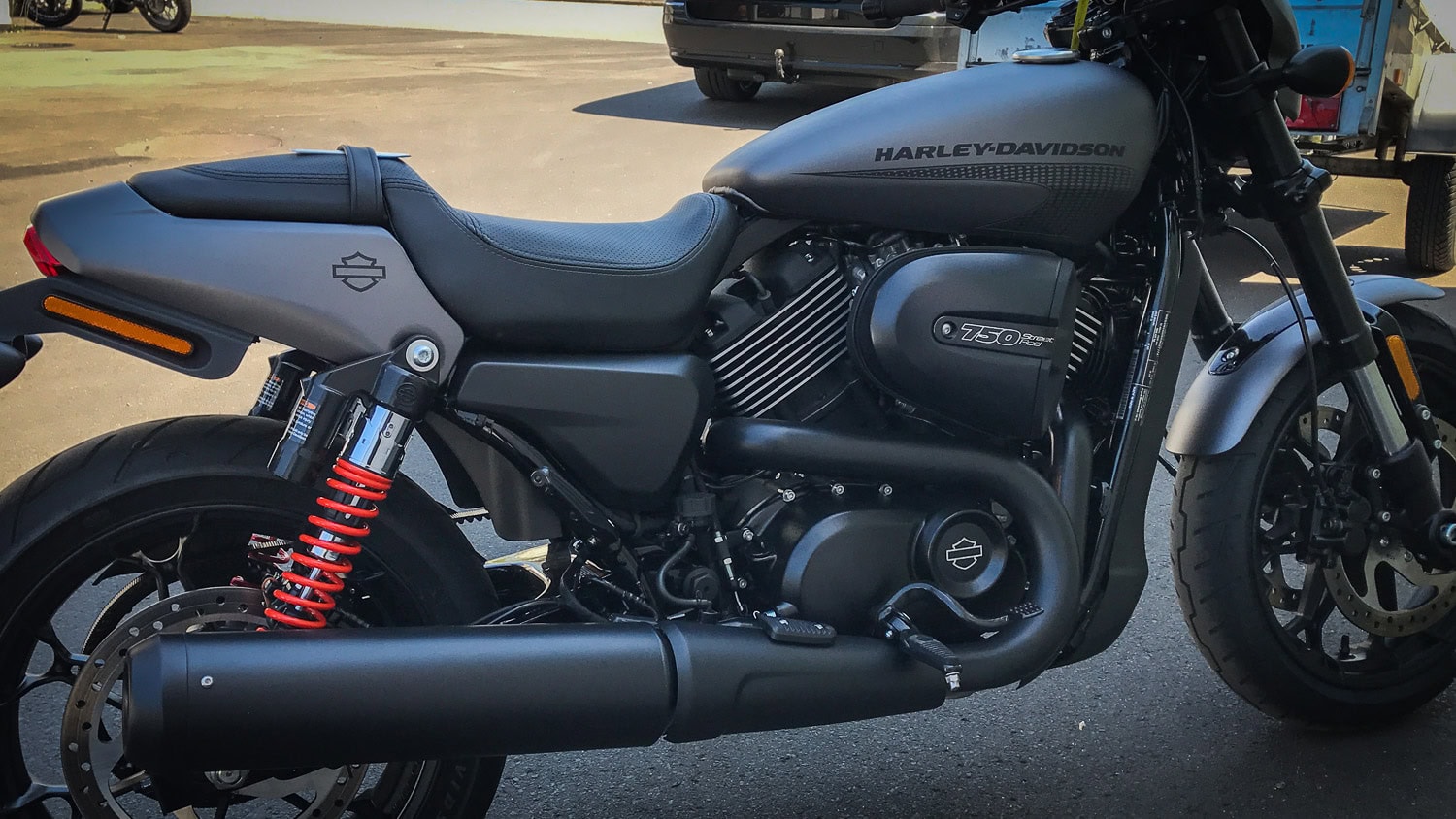 HARLEY-DAVIDSON 2022 - USA VS EUROPE Street Rod 750 Harley-Davidson