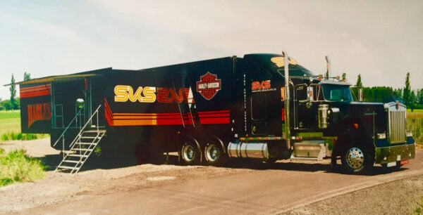 Der erste Kenworth von SKS: Harley-Davidson Showtruck aus dem Jahr 2000