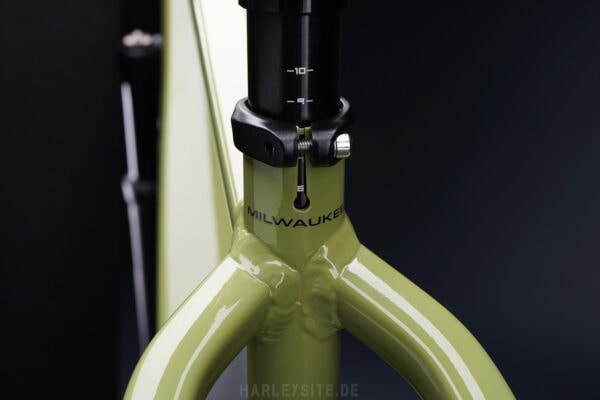 TECHNIK - SERIAL 1 SWITCH/MTN POWERED BY HARLEY-DAVIDSON