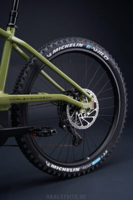 SERIAL 1, POWERED BY HARLEY-DAVIDSON, PRÄSENTIERT DAS SWITCH/MTN
