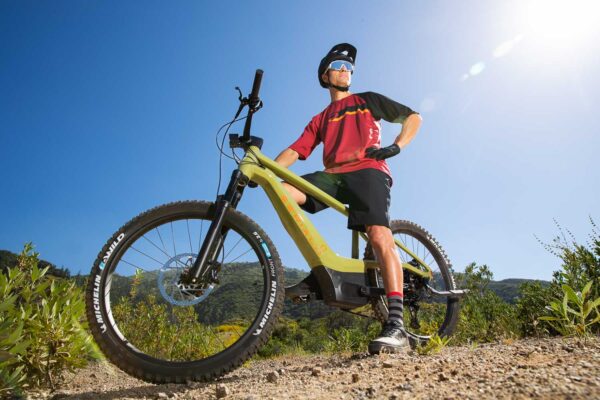 SERIAL 1, POWERED BY HARLEY-DAVIDSON, PRÄSENTIERT DAS SWITCH/MTN