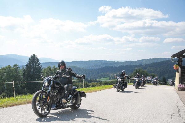 Drei schöne Touren mit dem H.O.G. Kärnten Chapter zur European Bike Week erleben