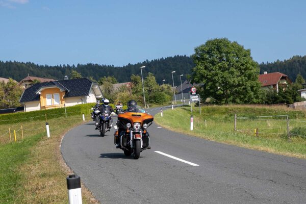 Drei schöne Touren mit dem H.O.G. Kärnten Chapter zur European Bike Week erleben