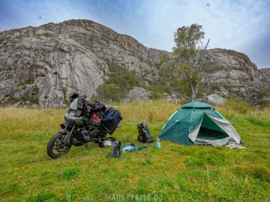 Zelten mit der Pan America in Norwegen
