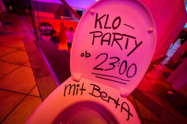 Die legendäre Klo-Party ...