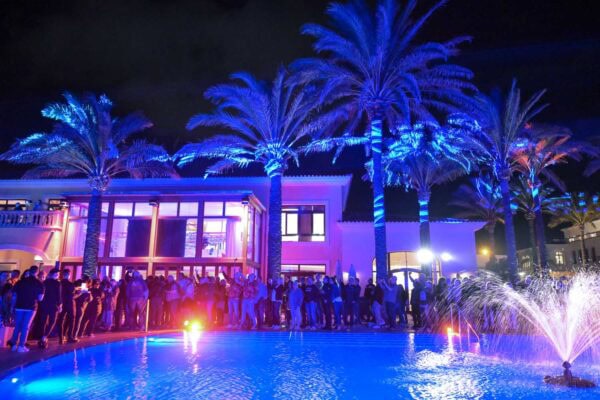 Disco-Revue und Laser-Show am letzten Abend