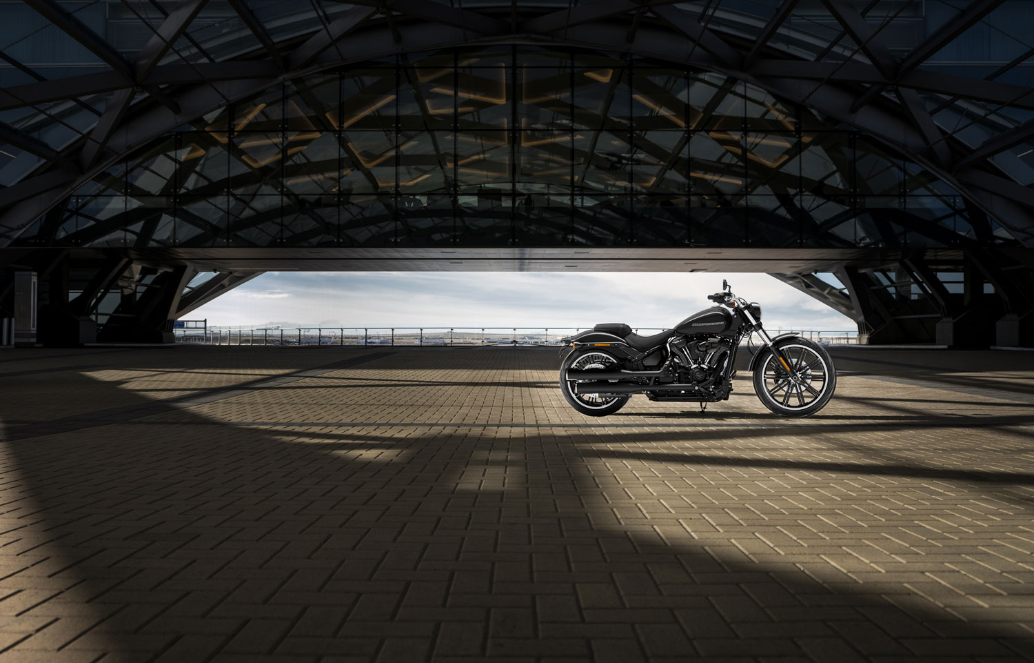 Wo ist die Harley-Davidson Breakout 2023? Harley-Davidson Breakout 2023 Milwaukee-Eight 117 - Demobild by Harleysite