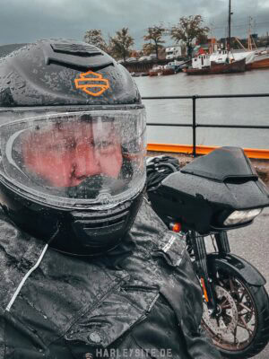 Am Hafen von Trondheim, ein kurzes Selfie und weg.