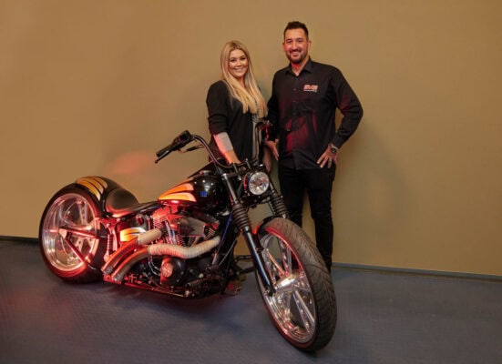 Kim Hummerich und Kevin Kießling, geschäftsführendes Geschwisterpaar, im Foyer des Capitol-Kinos, Montabaur