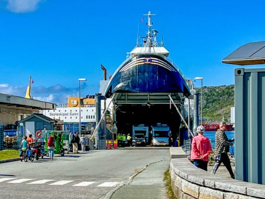 Die Fähre von Bodö nach Moskenes - Lofoten
