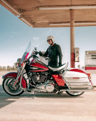 Electra Glide Highway King Harley-Davidson Icon Collection FLHFB