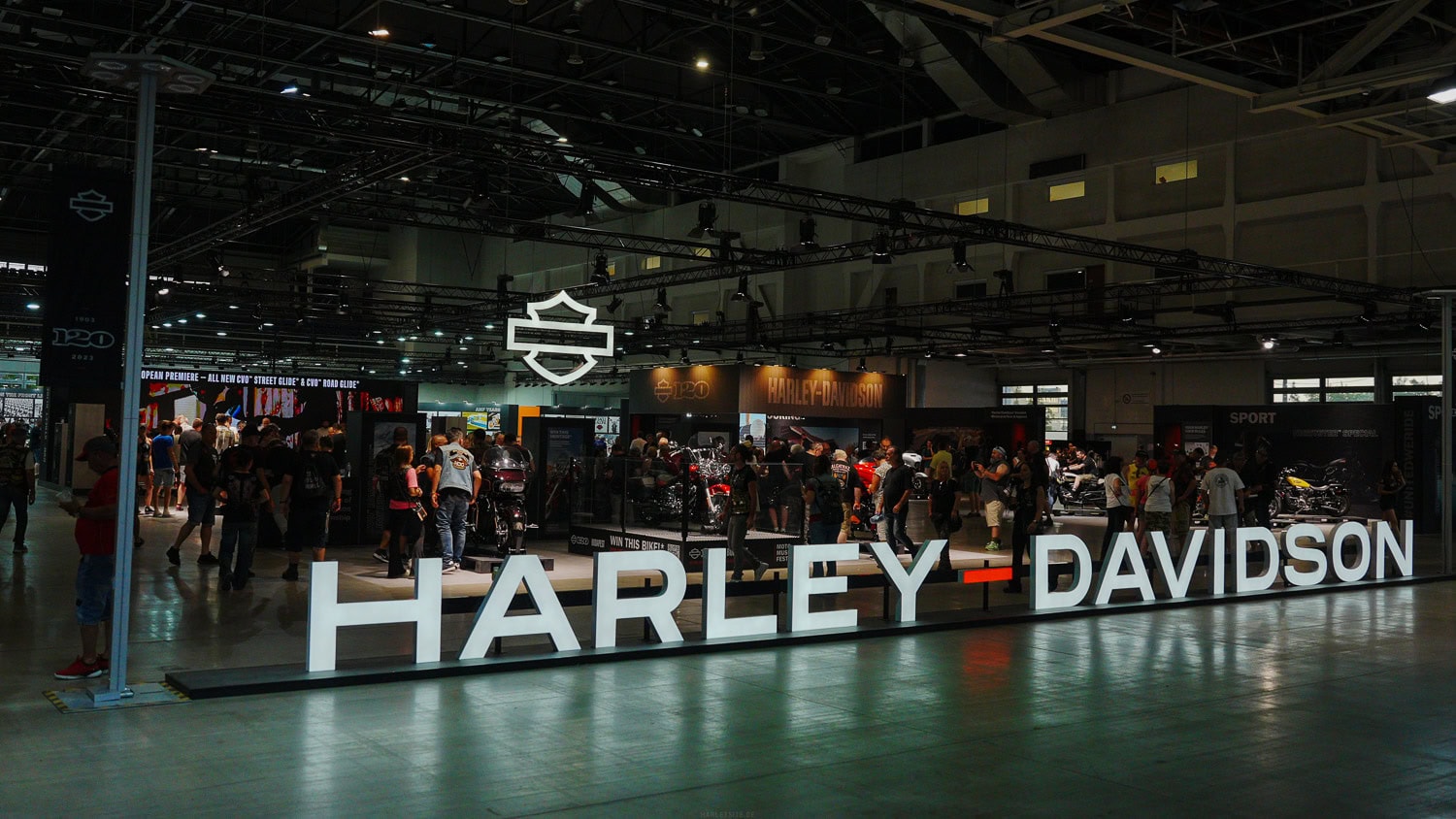 Zwischenbericht vom 120th Harley-Davidson Anniversary Budapest