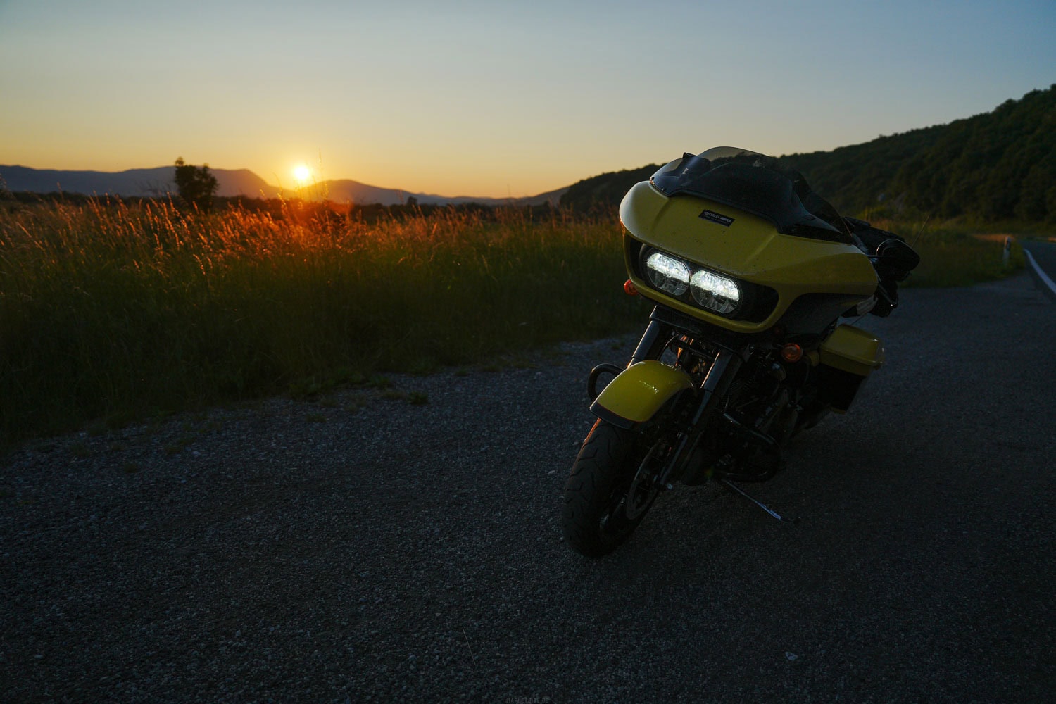 Auf der Road Glide Special entlang an der kroatischen Küste