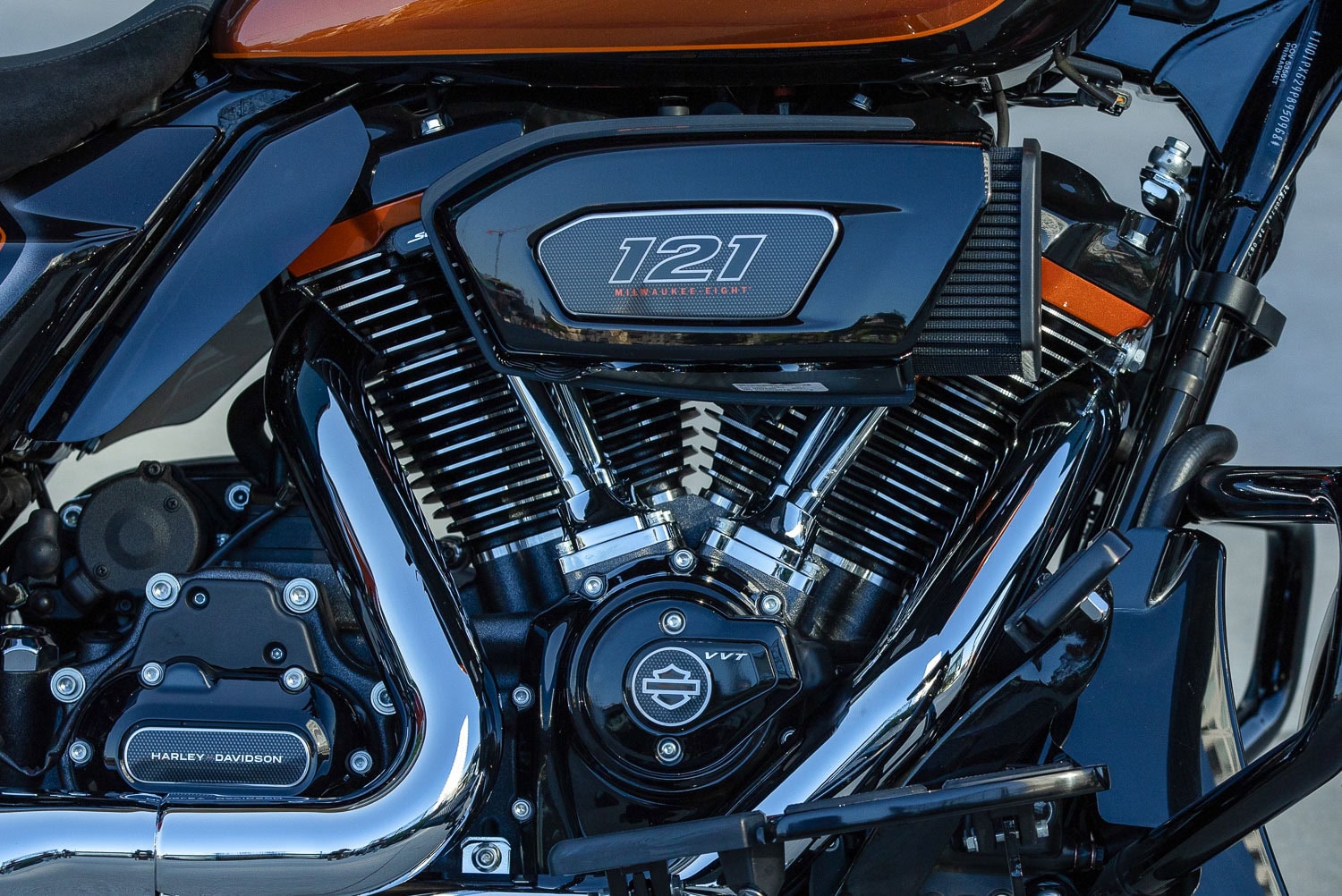 Milwaukee-Eight 121ci VVT Motor Harley-Davidson