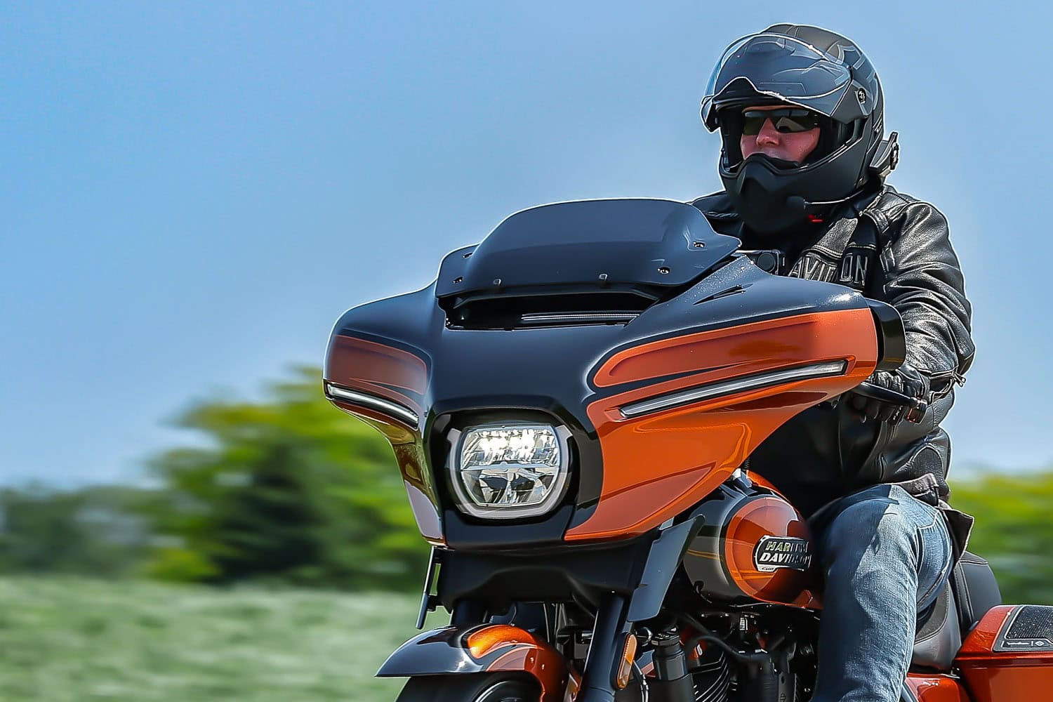 Neue Batwing Verkleidung der CVO Street Glide