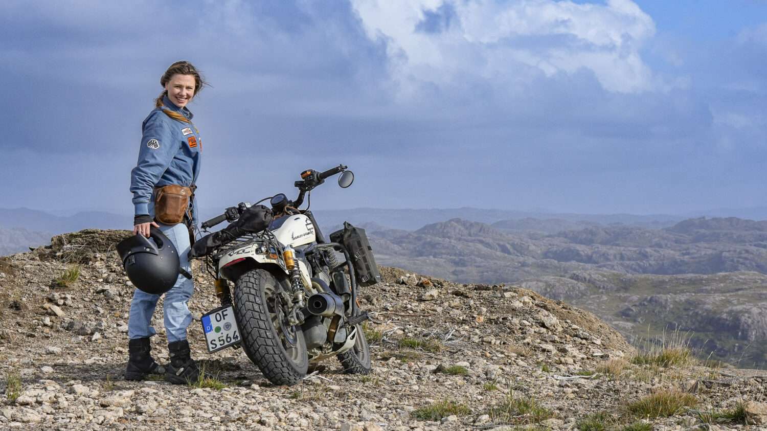 Affe auf Bike rockt jetzt "Let's Dance" 2024 Ann-Kathrin Bendixen - Affe auf Bike | Ann-Kathrin Bendixen und ihre Harley-Davidson