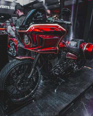 Eine umgebaute Low Rider ST Custom