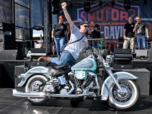 Best Evo-Softail (40th Anv. Special) – Torsten Finzel – H-D Lederjacke im Wert von mehr als 650 Euro