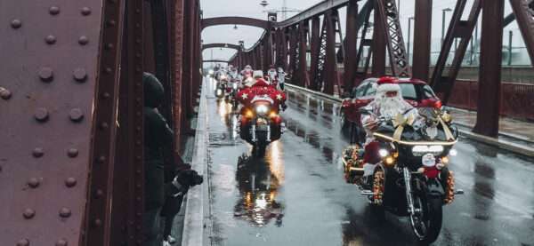 Rückblick: Harley-Fahrer sammeln Spenden für Kinderlachen