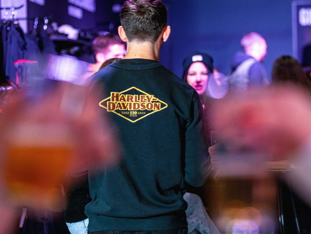 Live-Musik und DJs sorgen für Stimmung Ob House, Rock oder Hip-Hop – auf der Harley Night am 14. März sorgen DJs und Livebands für den passenden Soundtrack zur Partynacht.