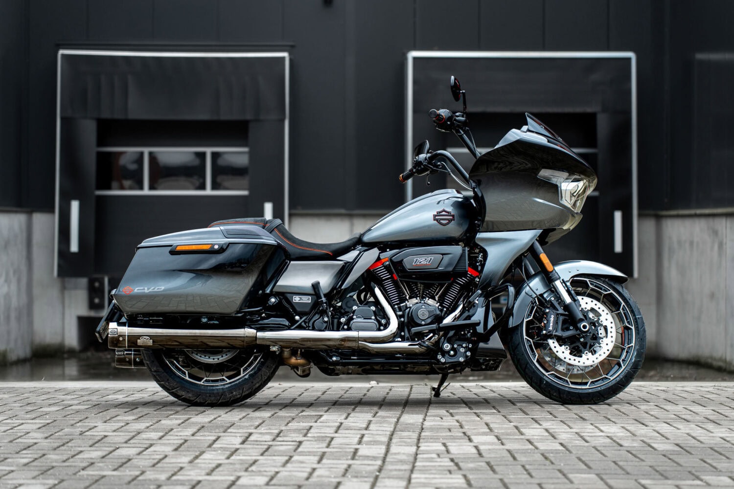 CVO Road Glide Drjekill &amp; Mr. Hyde