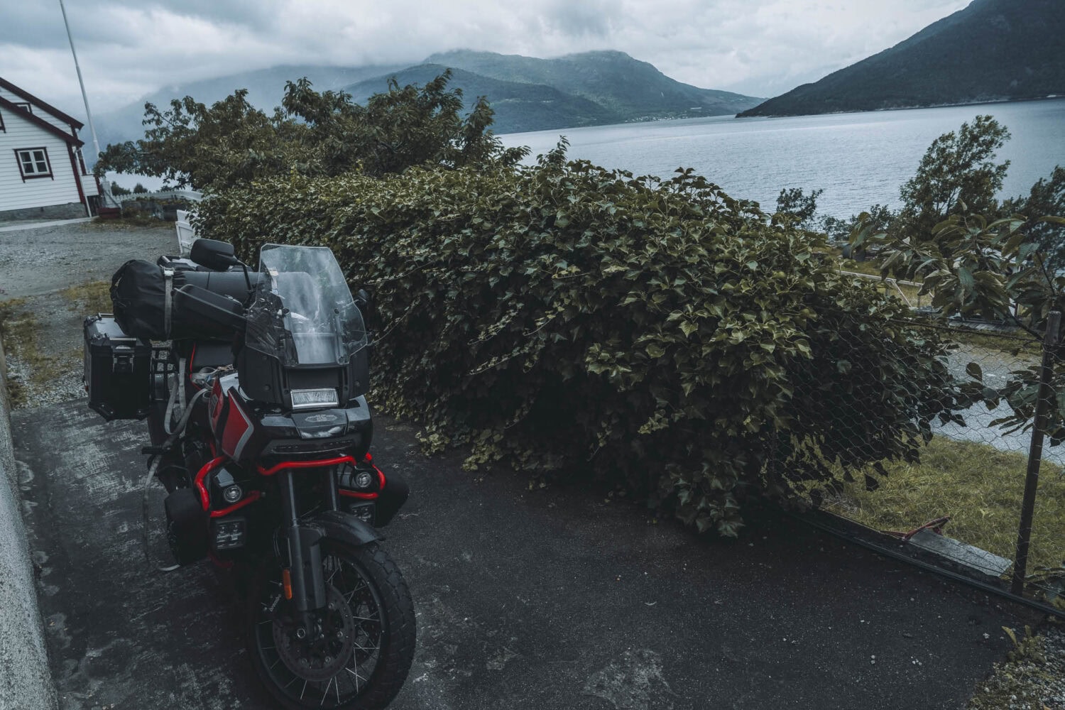 Harley unterwegs – Zelt oder Hotel? Harley unterwegs – Zelt oder Hotel?