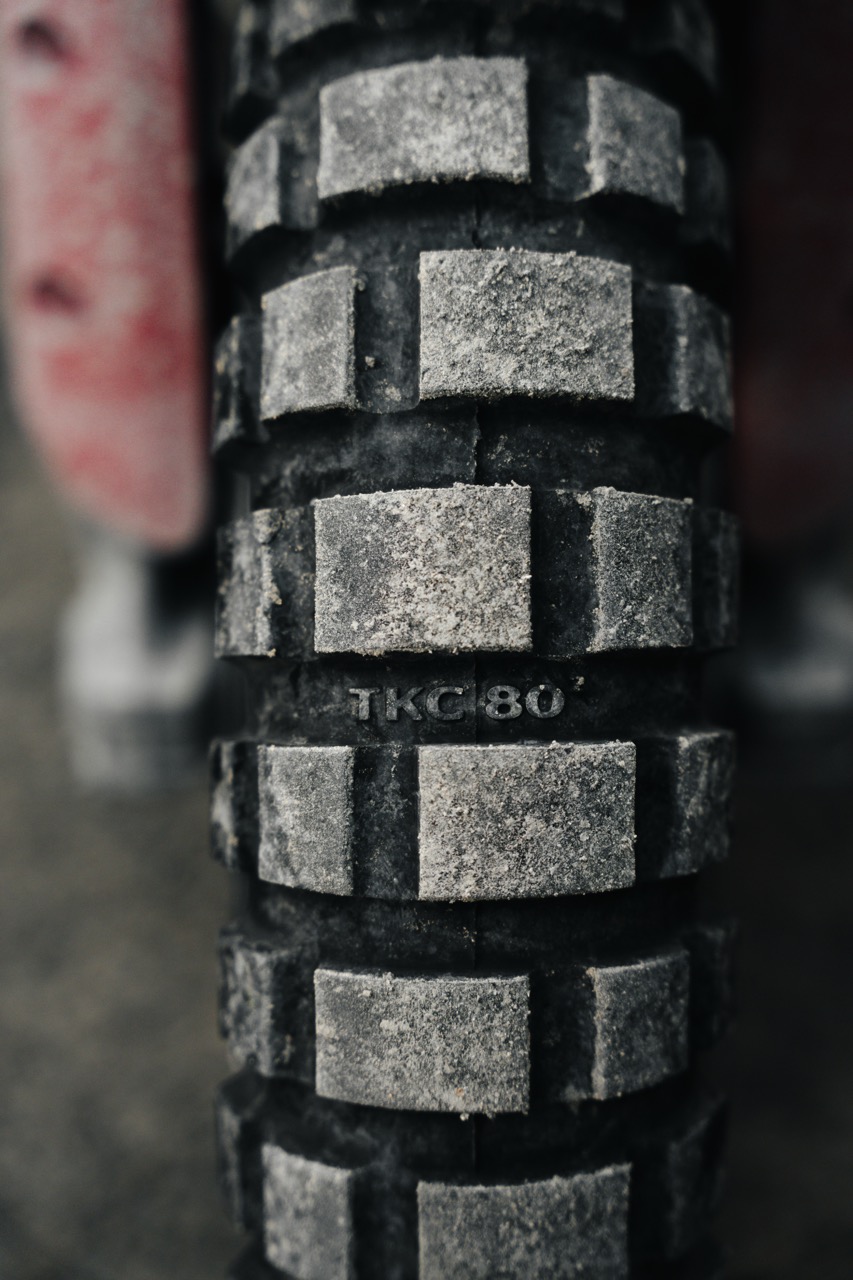 Continental kündigt neuen TKC 802 für 2026 an Nahaufnahme Continental TKC 80 Stollenprofil