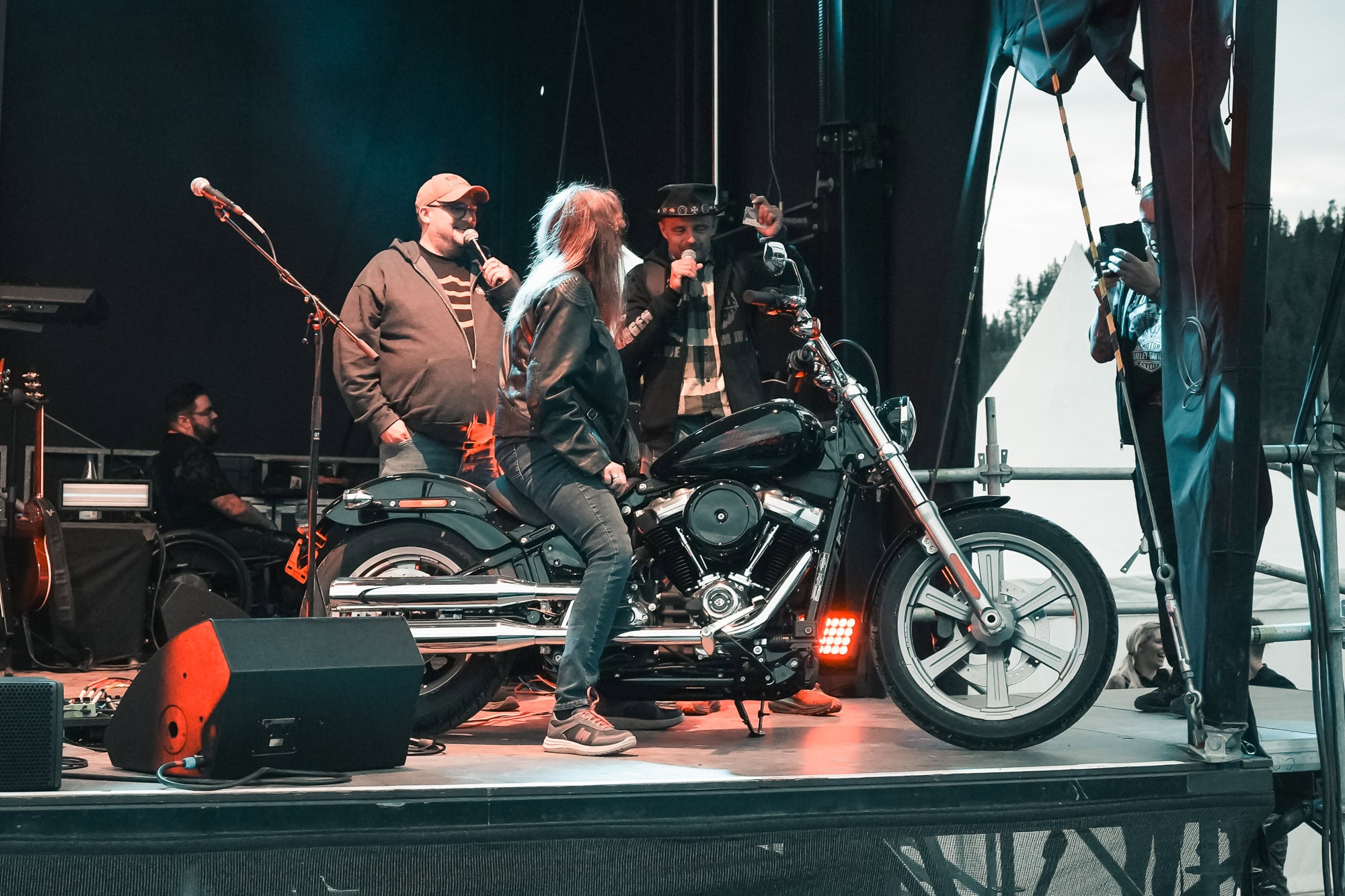 Bike Days Willingen - 2025 Motorrad auf der Bühne